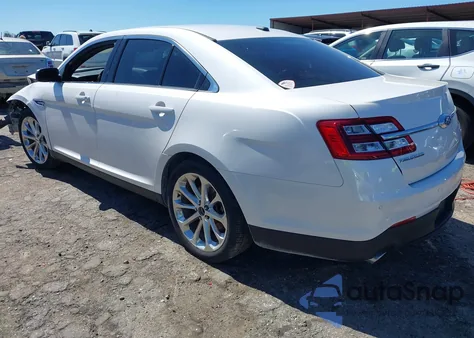 2018 Ford Taurus Limited z USA, uszkodzony, nr VIN 1FAHP2F85JG118664